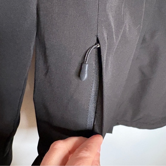 Kirkland Ladies' Full Zip Hooded Softshell Jacket in Black Size Large - Picture 5 of 9